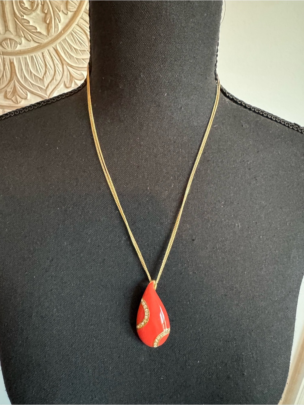 Gold colored Chain Necklace with Coral Teardrop Pendant